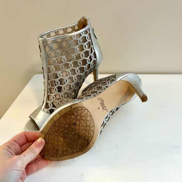 L’Amour Gold Open Toed Rhinestone Heels - Picture 2 of 7